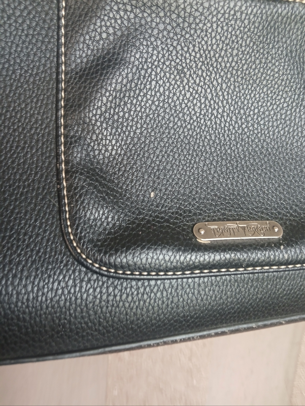 Trinity Ranch Women’s Tooled Cowhide Accent Tote Bag View 5